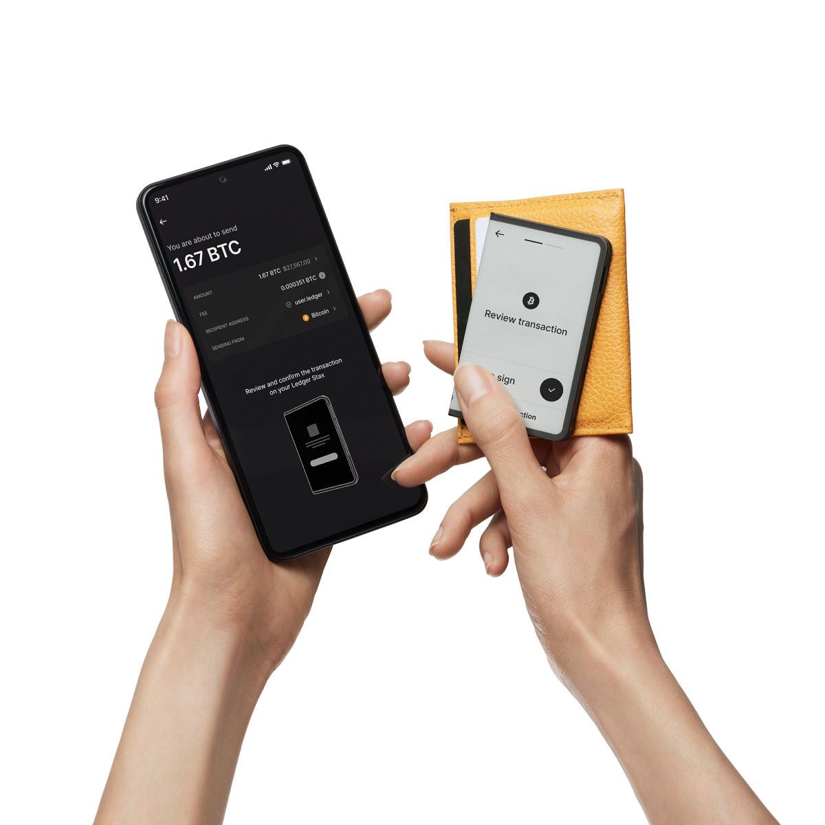 Ledger Stax™ 附帶 Ledger Recovery Key 恢復鑰匙及保護殻